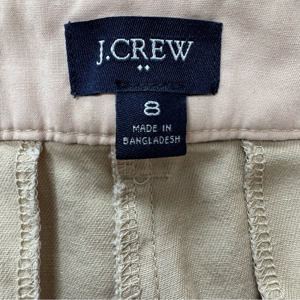J. Crew Factory 7” Classic Chino Shorts Women Size 8 Khaki Uniform Preppy - Picture 9 of 11